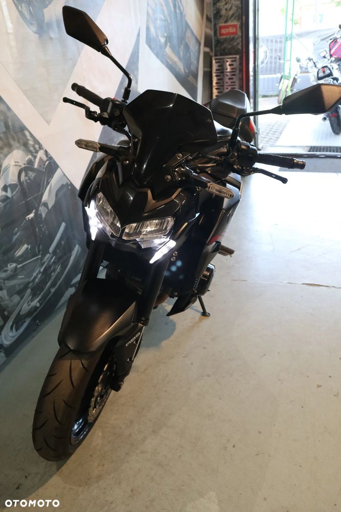 Kawasaki Z - 4