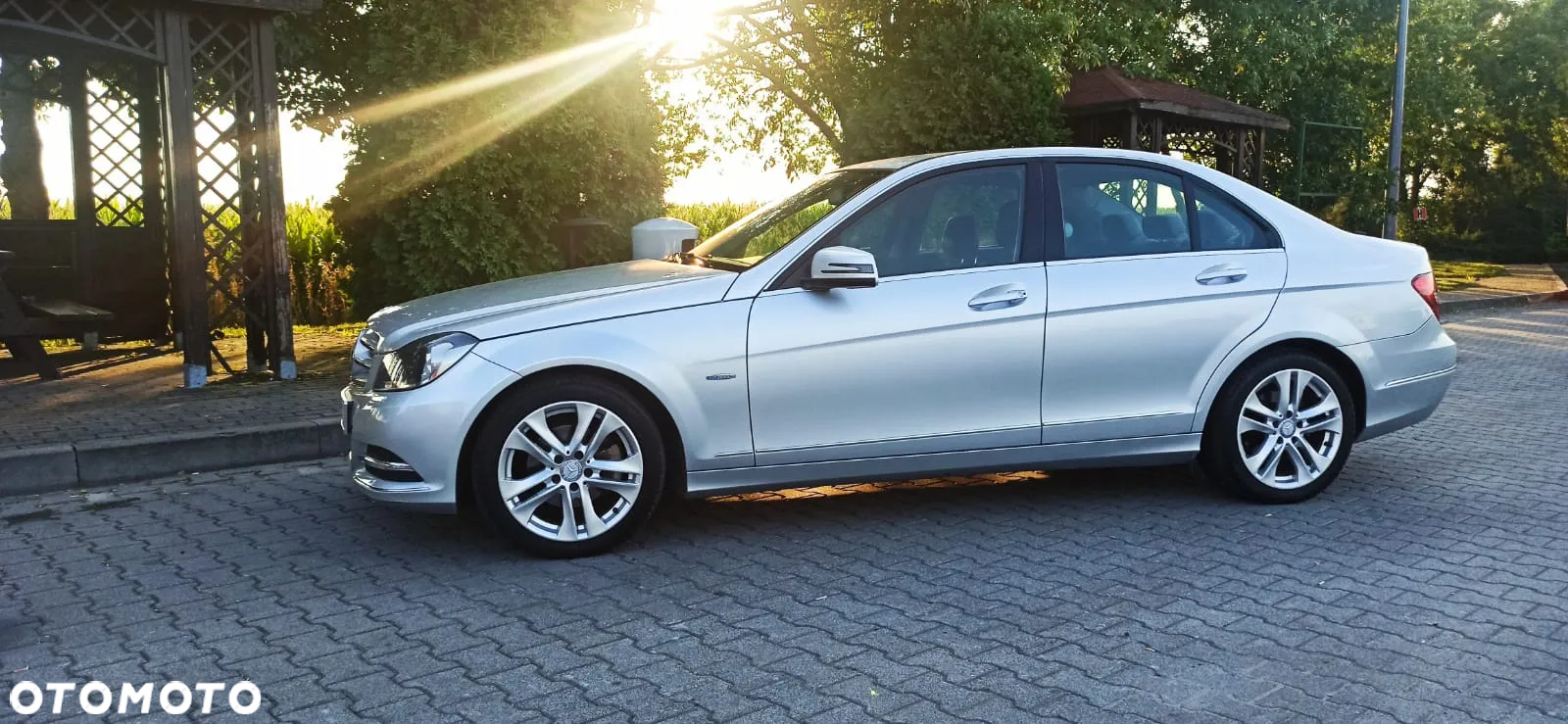 Mercedes-Benz Klasa C 180 T CDI DPF (BlueEFFICIENCY) Avantgarde - 8
