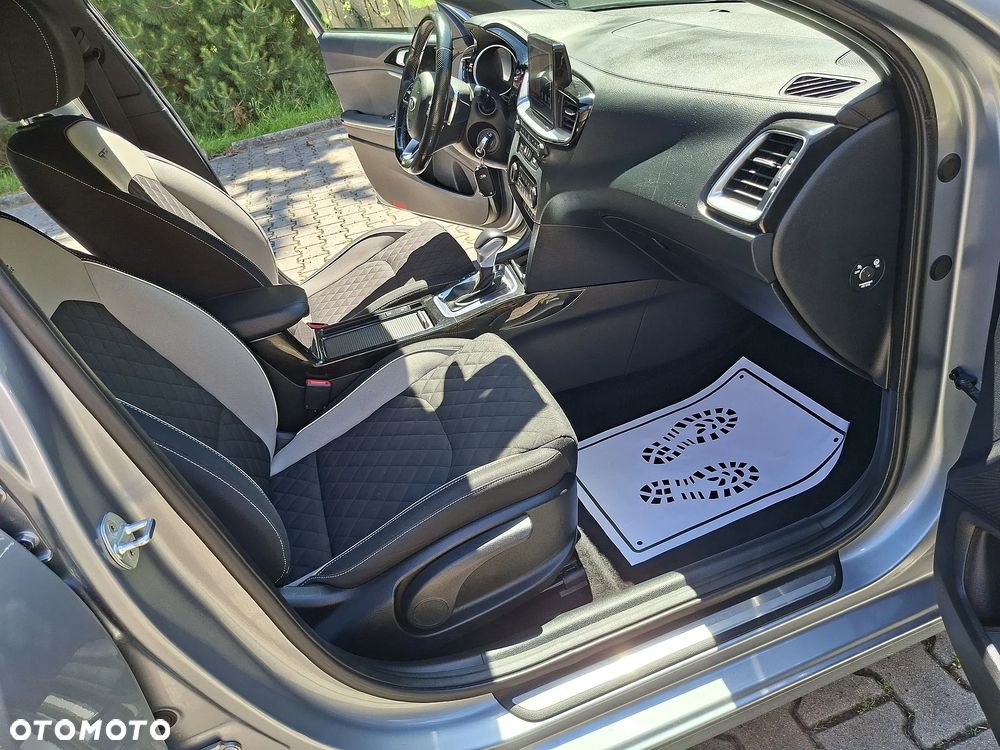 Kia Ceed - 28