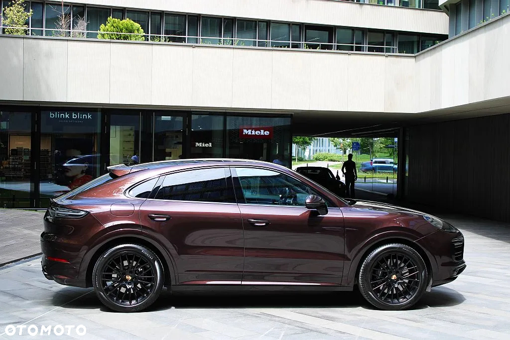 Porsche Cayenne Coupe GTS - 6
