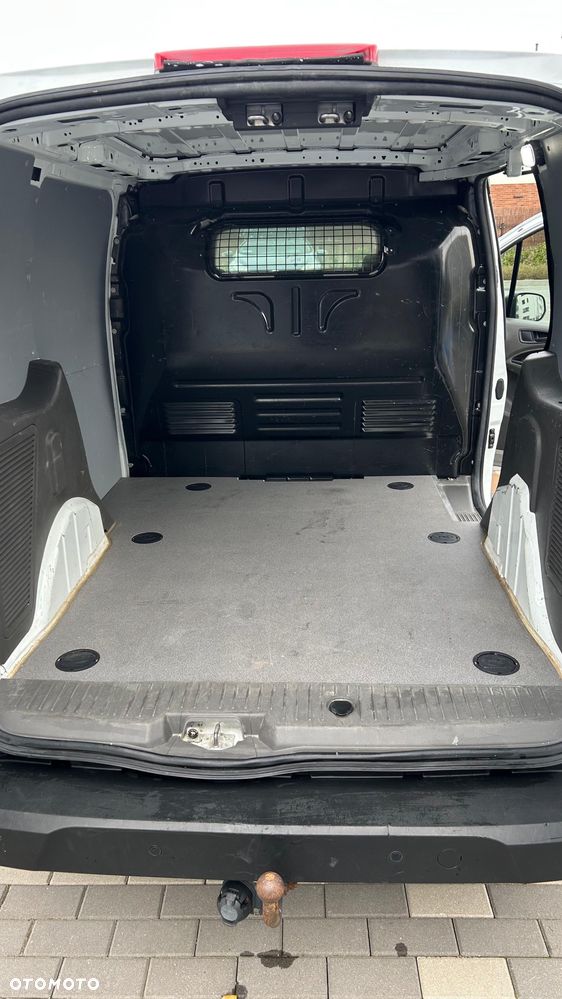 Ford TRANSIT CONNECT - 13
