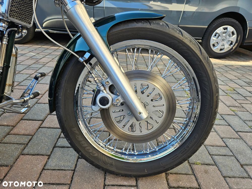 Suzuki Intruder - 33