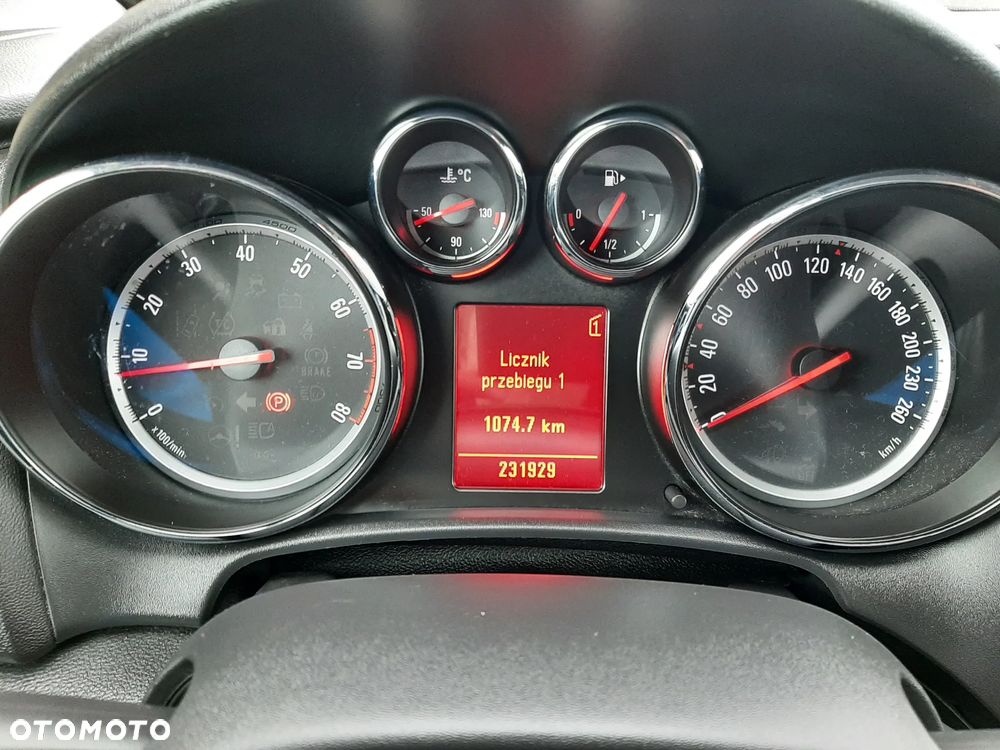 Opel Astra 1.4 Turbo - 21