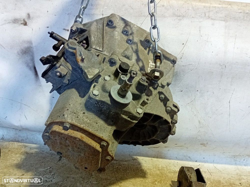 Caixa de velocidades manual PEUGEOT 5008 I (0U_, 0E_) - 3