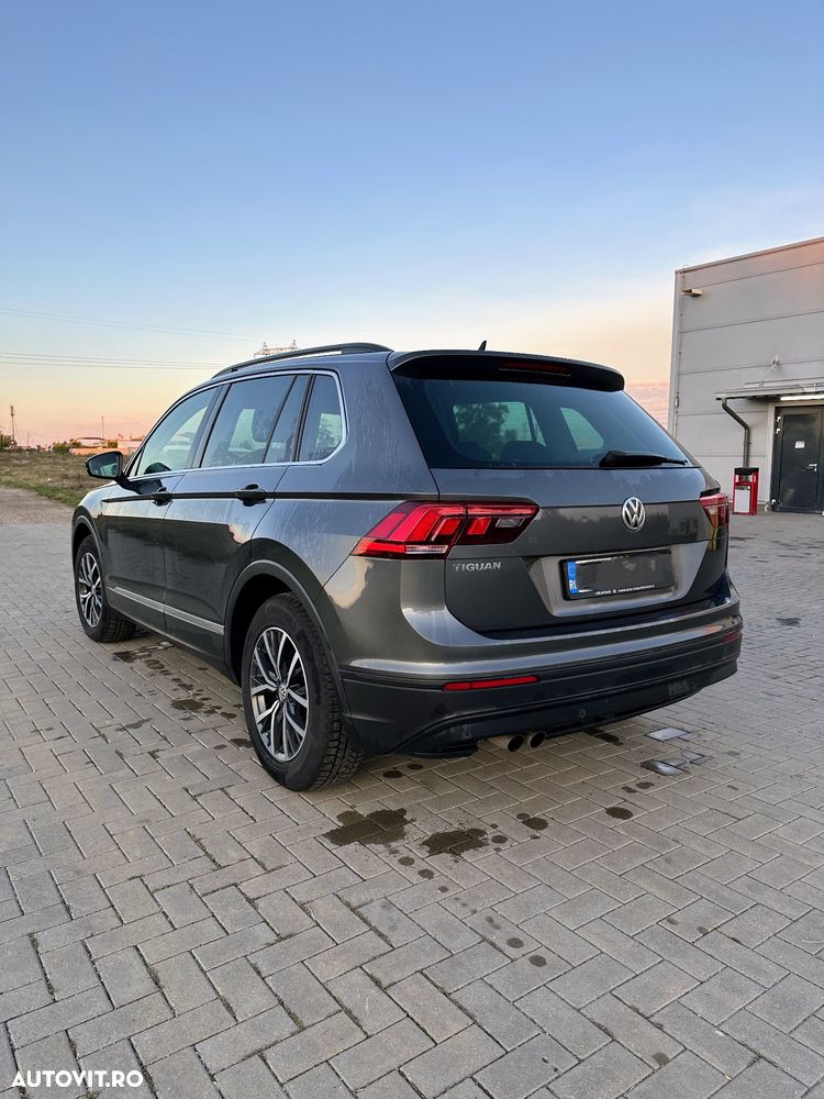Volkswagen Tiguan 1.5 TSI ACT Comfortline - 5
