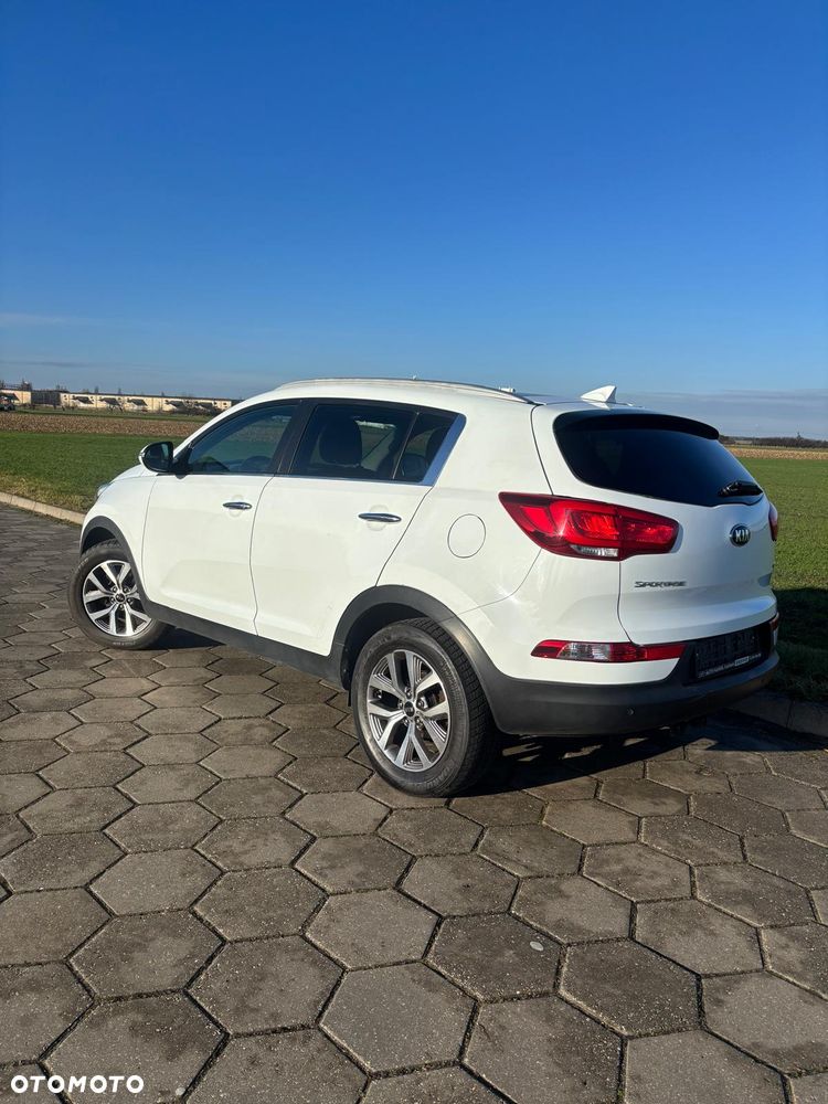 Kia Sportage 1.7 CRDI 2WD ISG Dream-Team Edition - 14