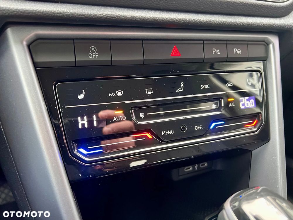 Volkswagen T-Roc 1.5 TSI Life Plus DSG - 13