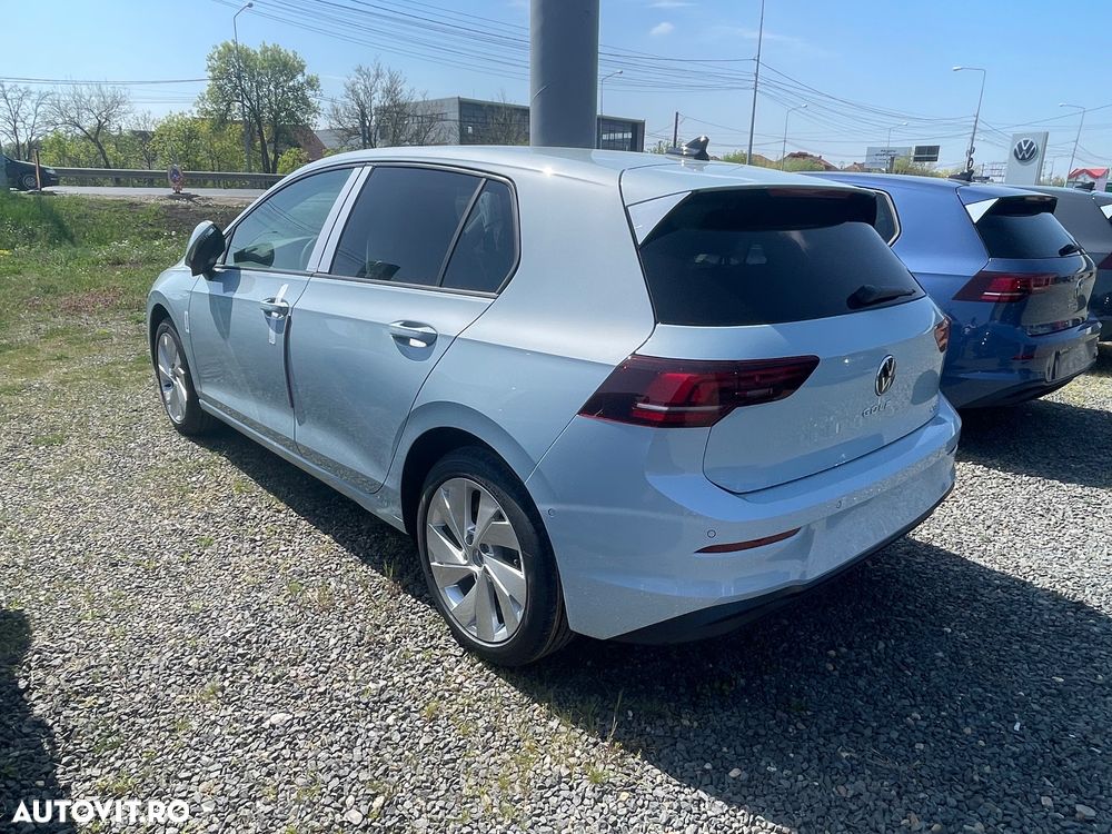 Volkswagen Golf 1.5 eTSI DSG MHEV Life - 1