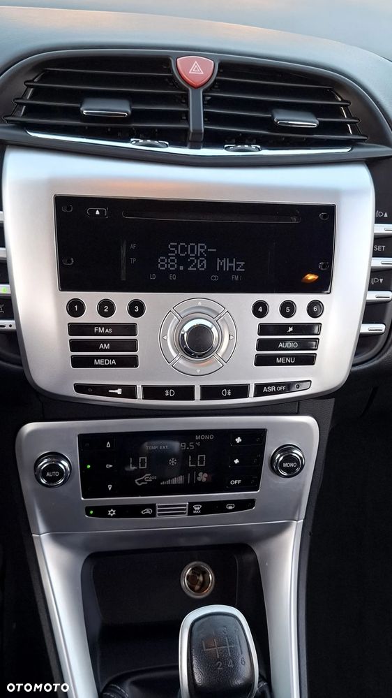 Lancia Delta 1.4 T-Jet 16v Argento - 23