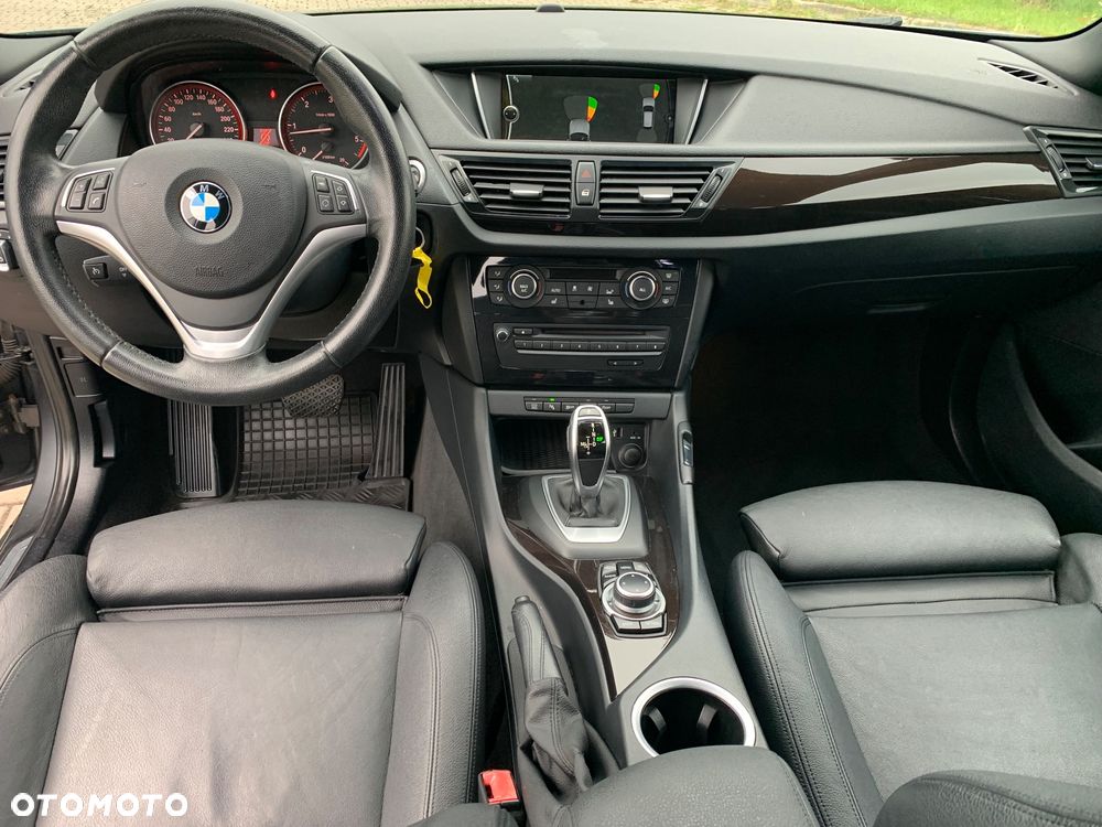 BMW X1 xDrive20d Sport Line - 18