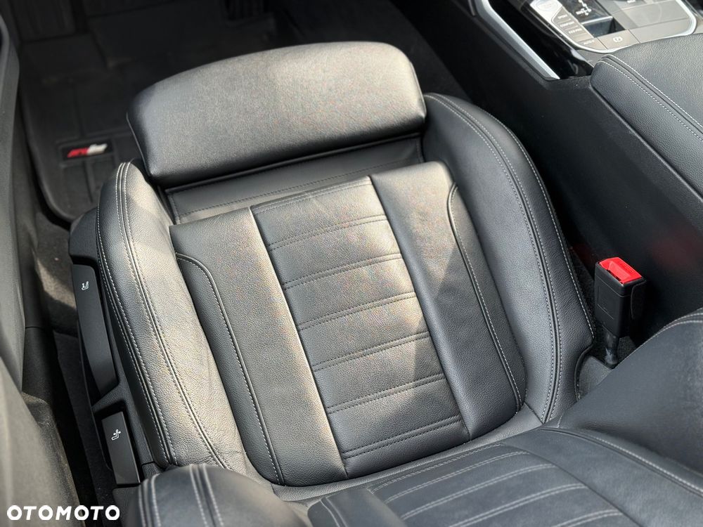 BMW Seria 3 320d - 39