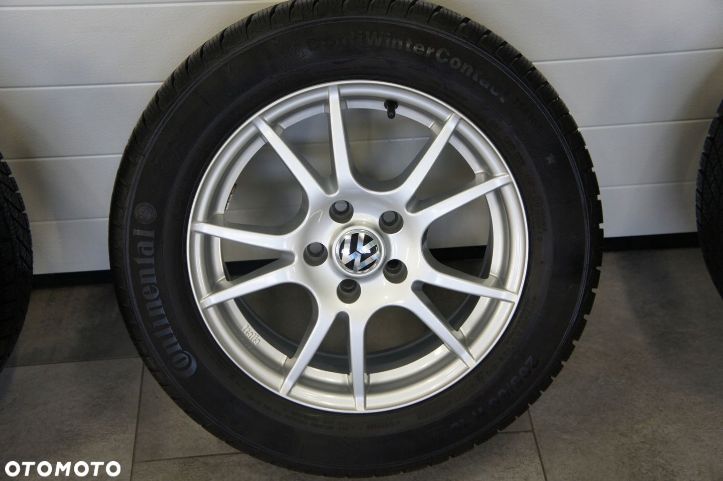 NR 265 Koła Zimowe AlufelgiI VW GOLF 205/60/16 Continental 8 mm - 4