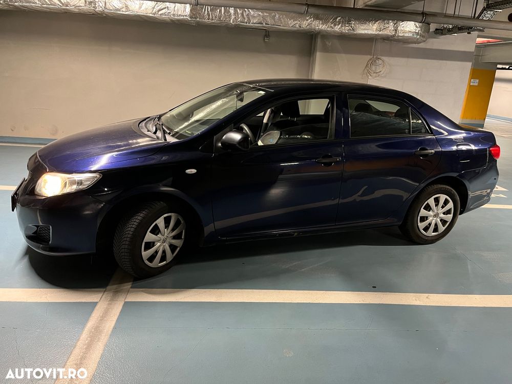 Toyota Corolla 1.4 Sdn. Terra - 1