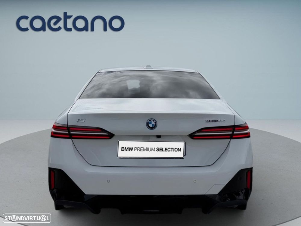 BMW i5 eDrive40 Pack Desportivo M - 7