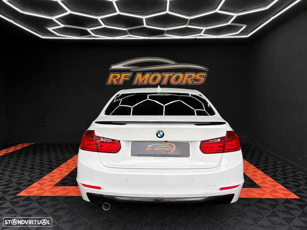 BMW 318 d Aut. Blue Performance Sport Line - 7