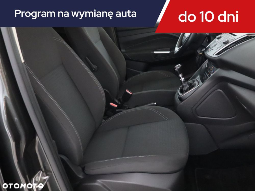 Ford Grand C-MAX - 11