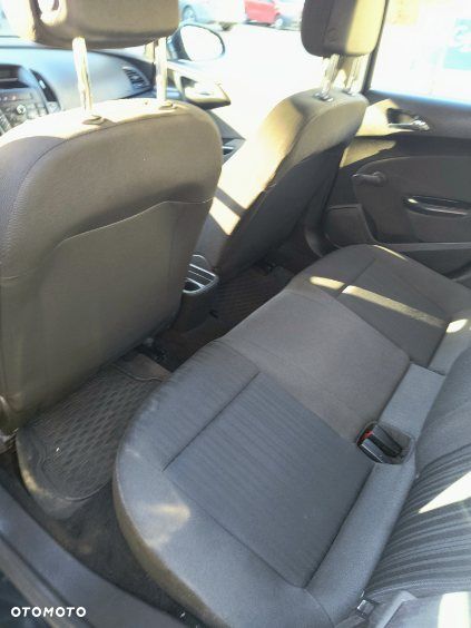 Opel Astra 1.6 CDTI Essentia - 10