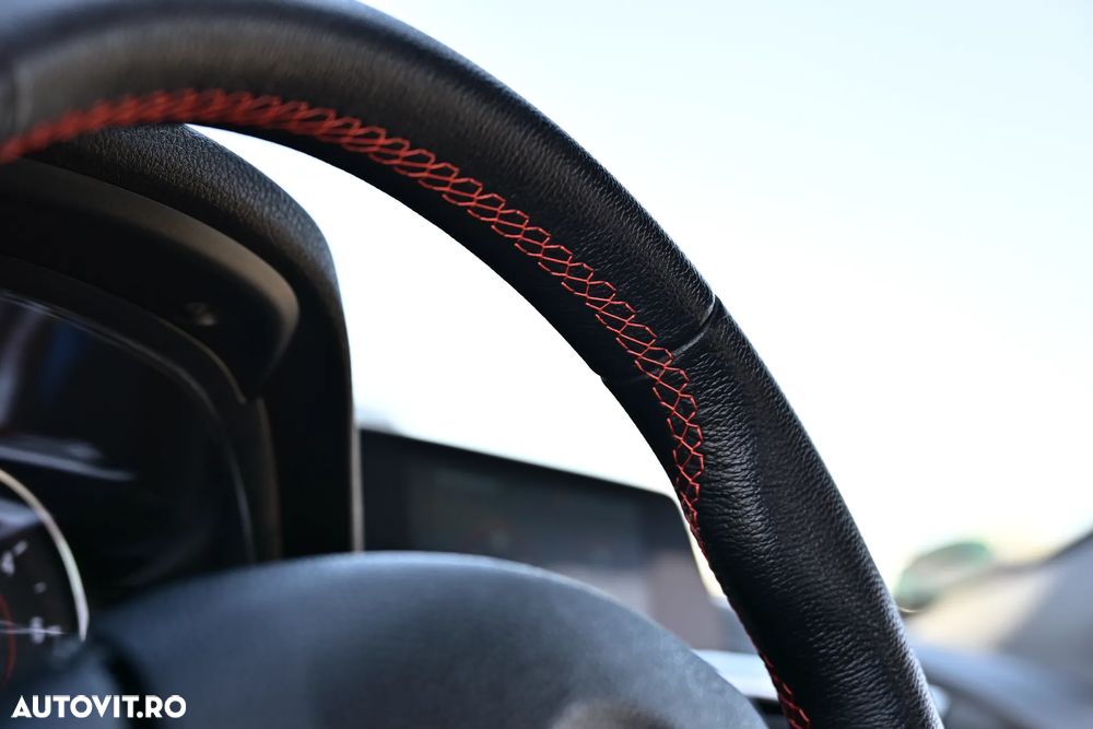 BMW Seria 3 320d Aut. Sport Line - 30