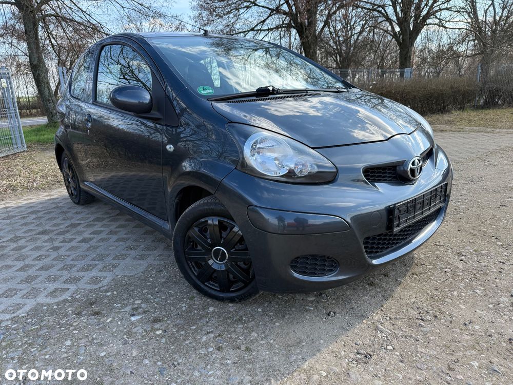 Toyota Aygo Team - 2