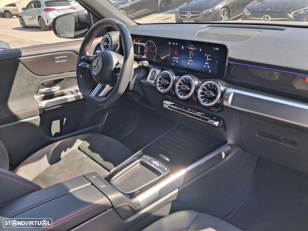 Mercedes-Benz GLB 180 d AMG Line - 15