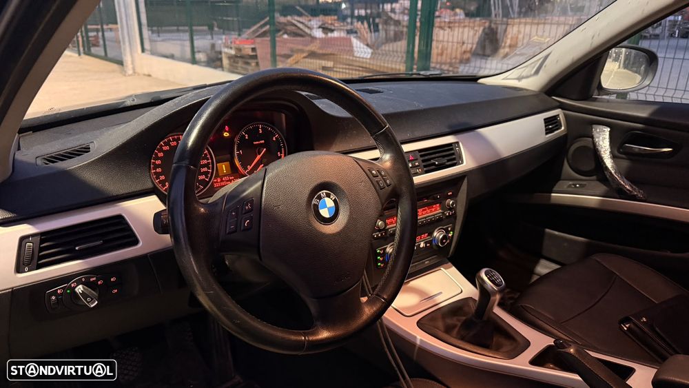 BMW 318 d - 9