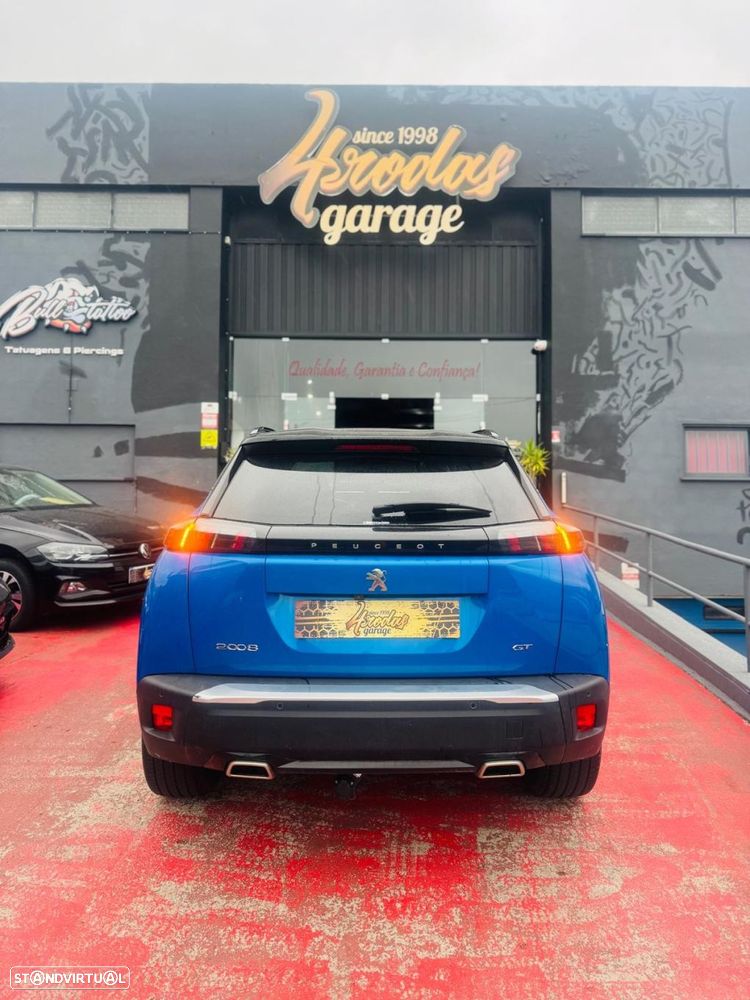 Peugeot 2008 1.2 PureTech GT EAT8 - 12