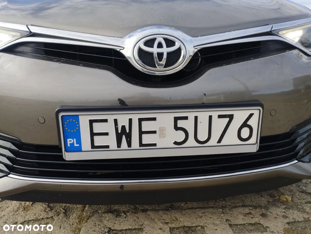 Toyota Auris 1.6 Premium - 3