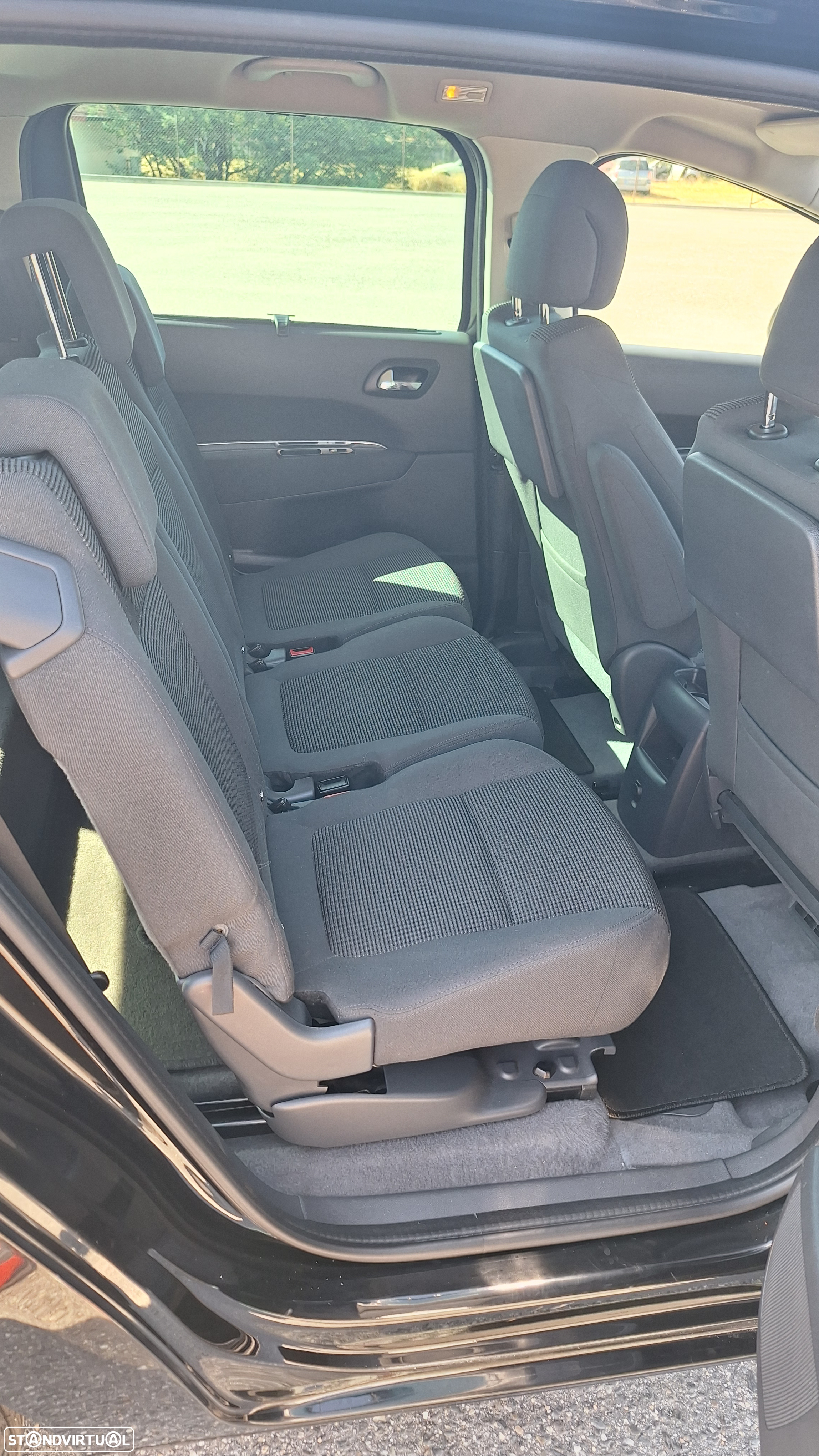 Peugeot 5008 1.6 HDi 7L Allure - 9