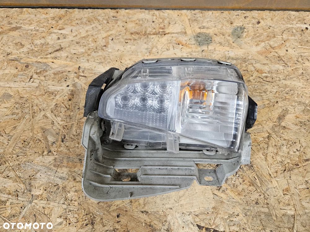 TOYOTA PRIUS III LIFT 12-15 DRL KIERUNKOWSKAZ PRAWY KOMPLET - 2