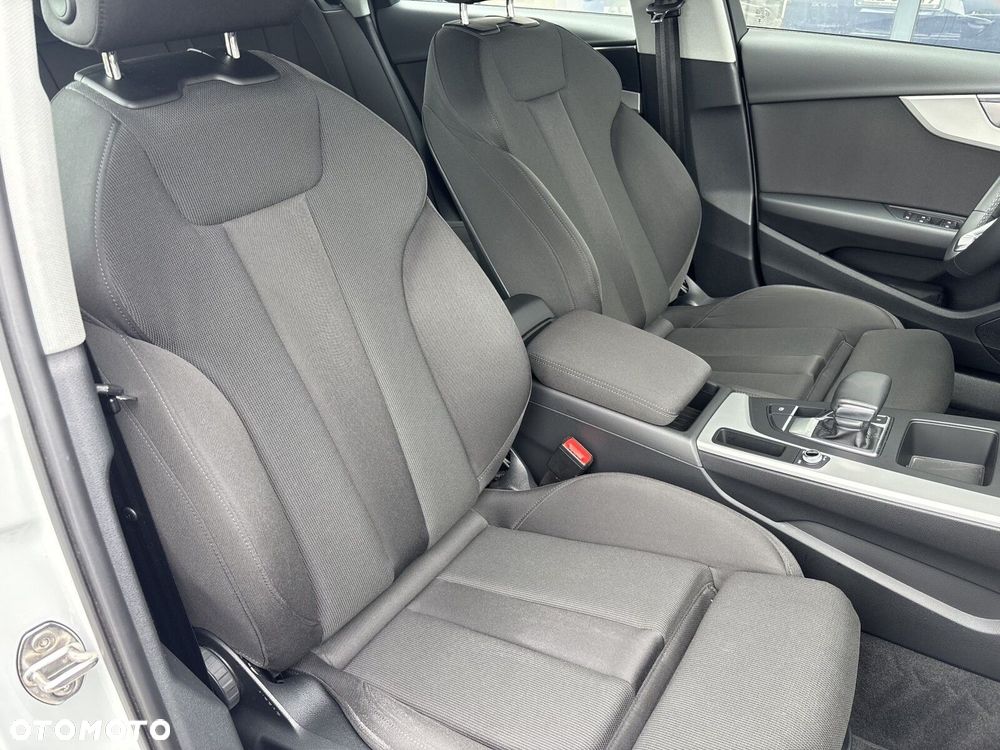 Audi A4 Avant 40 TFSI mHEV S Line S tronic - 25