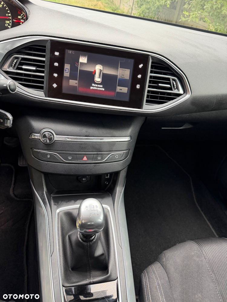 Peugeot 308 BlueHDi FAP 120 Stop&Start Winter Edition - 12