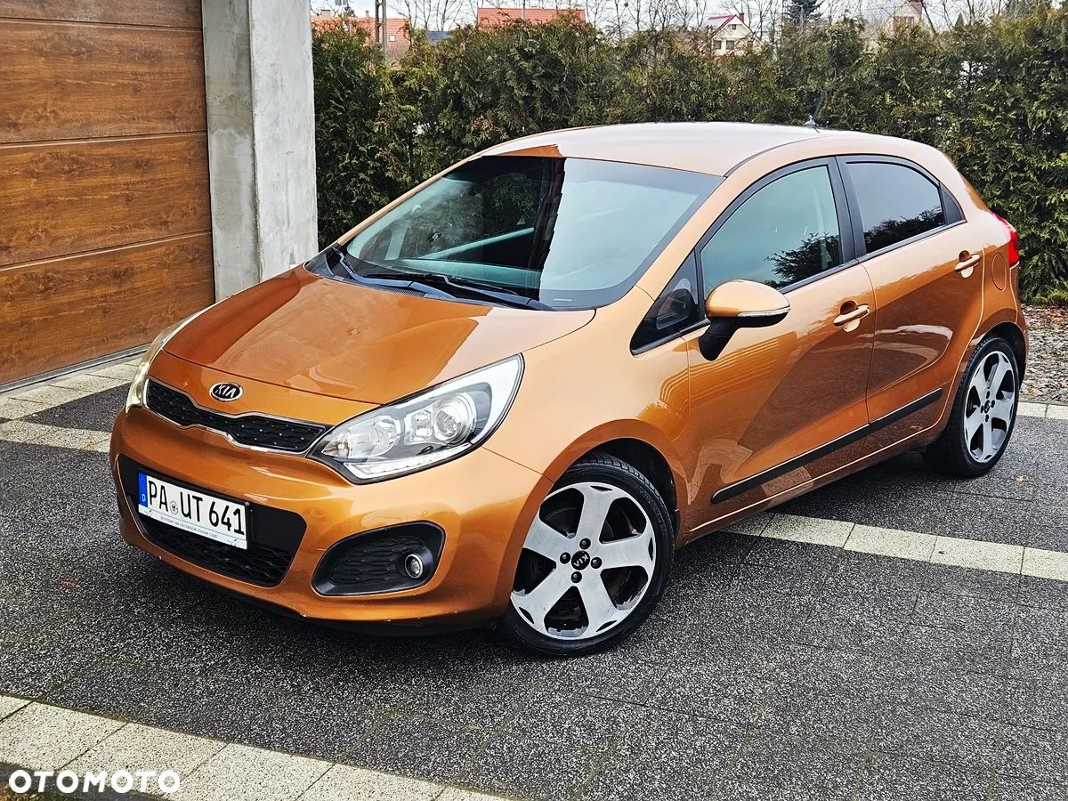 Kia Rio - 1