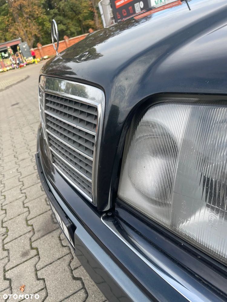 Mercedes-Benz Klasa E - 33