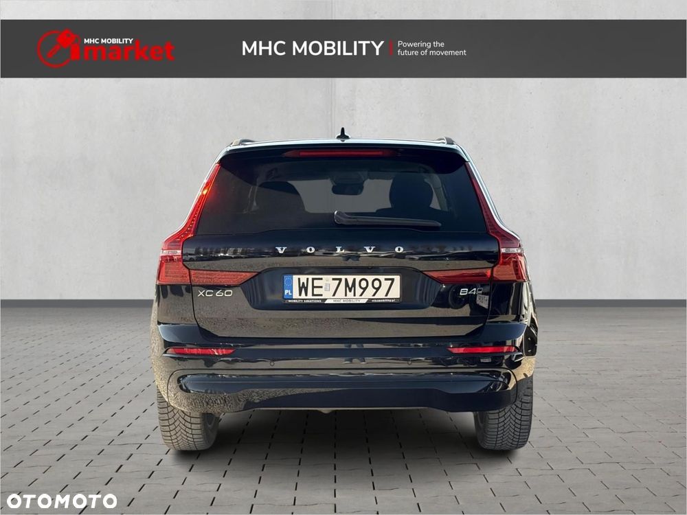 Volvo XC 60 B4 D AWD Core - 4