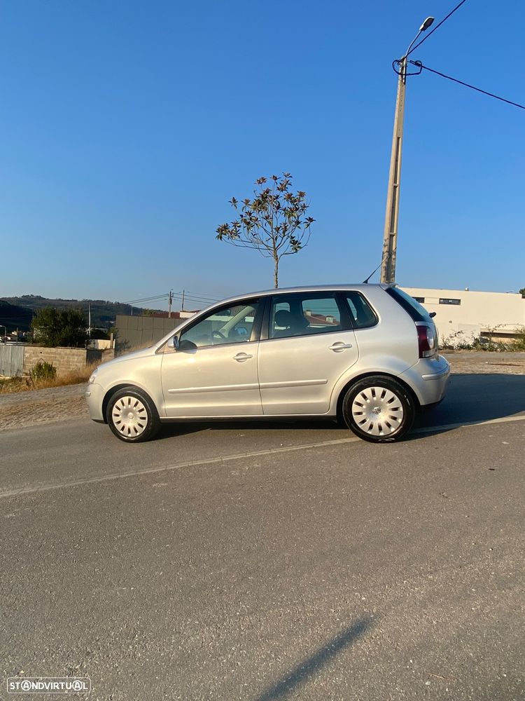 VW Polo 1.2 Confortline - 2