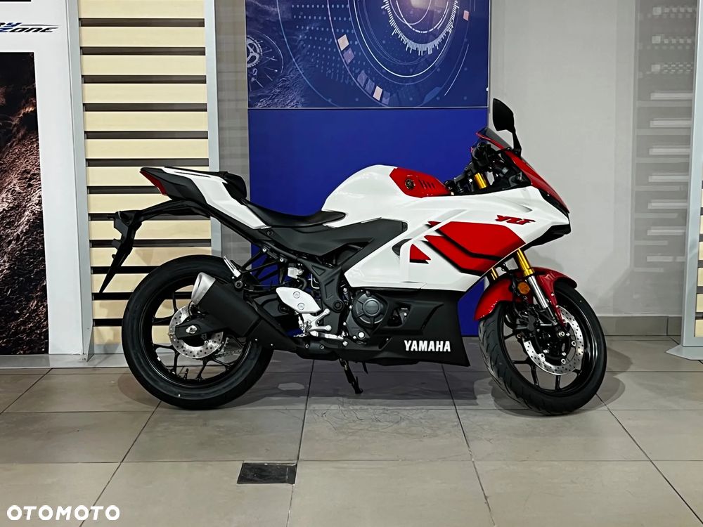 Yamaha R3 - 8