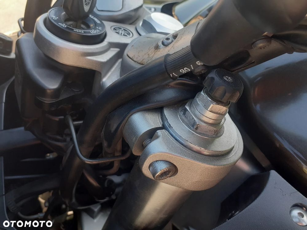 Yamaha FJR - 15