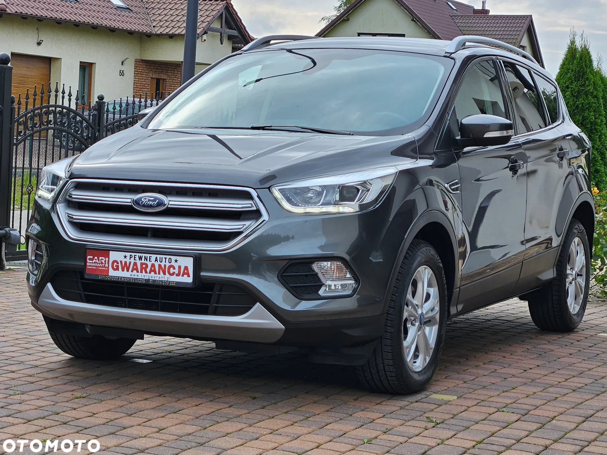 Ford Kuga - 2