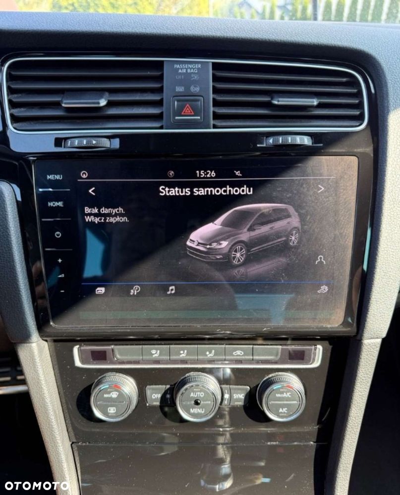 Volkswagen Golf - 25