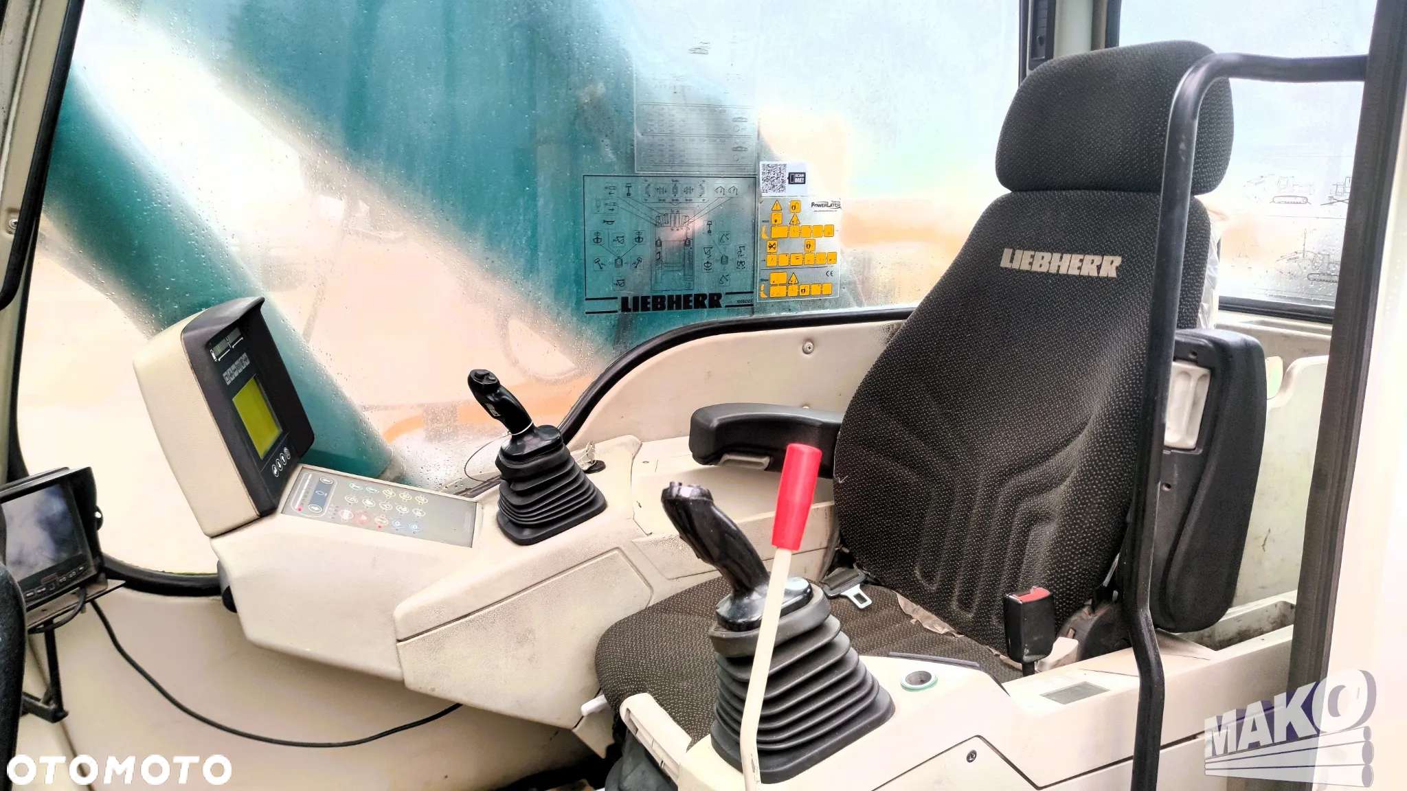 Liebherr R906 LC - 9