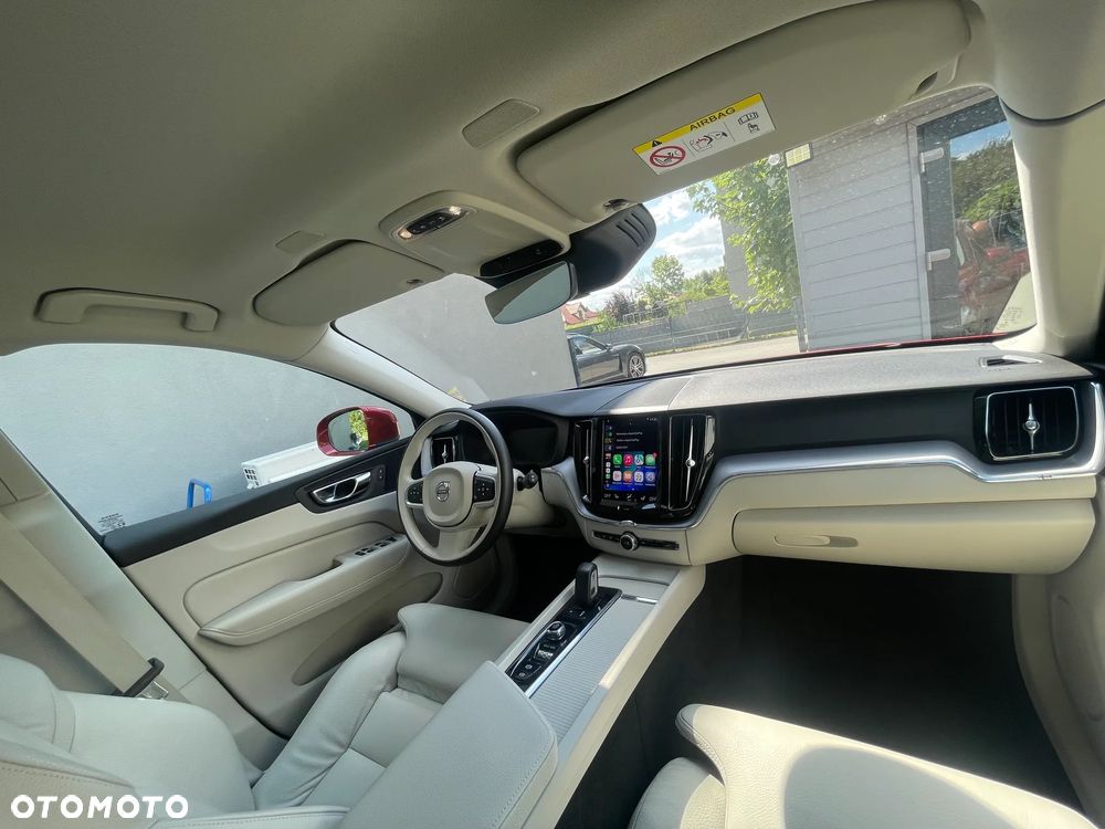 Volvo XC 60 B4 D AWD Momentum Pro - 18