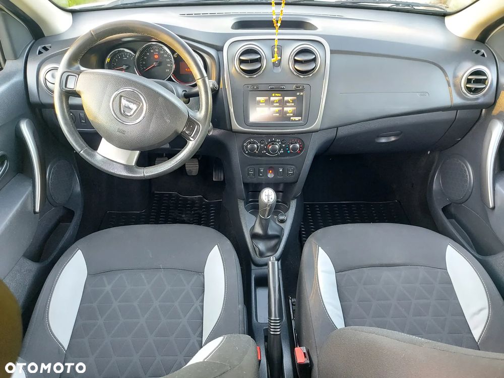Dacia Sandero Stepway TCe 90 (S&S) Prestige - 22