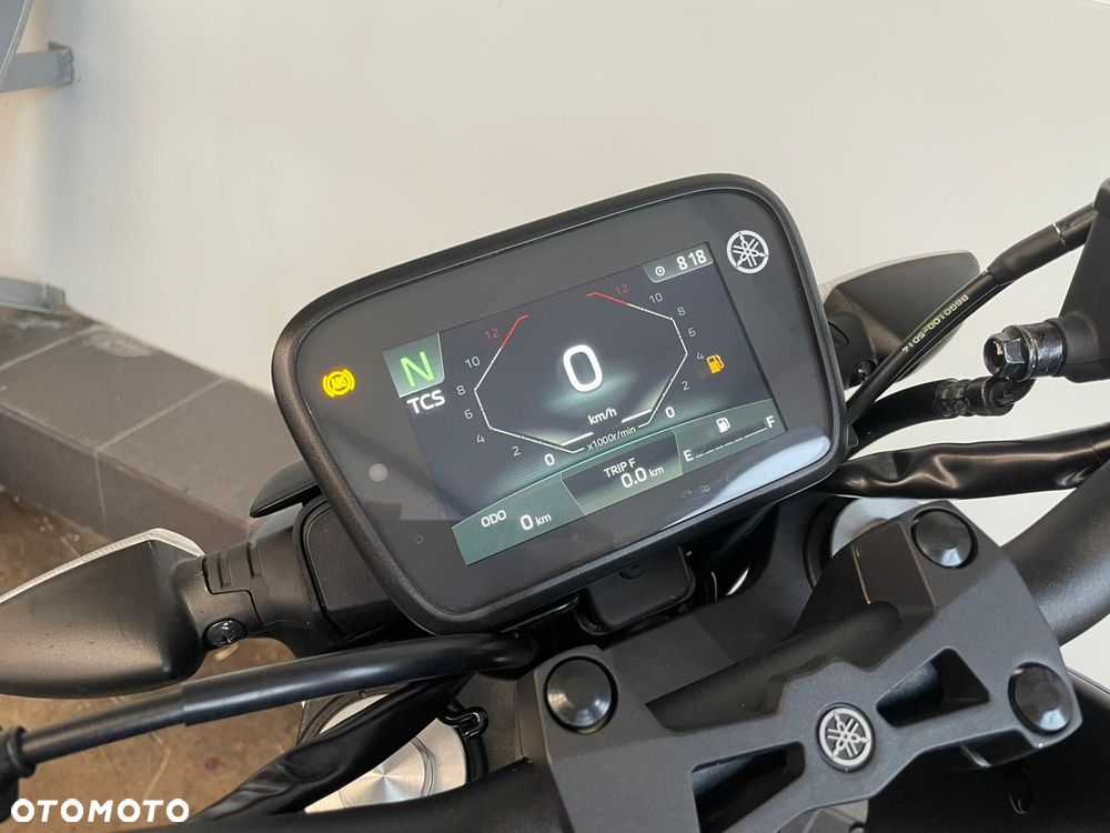 Yamaha MT - 8