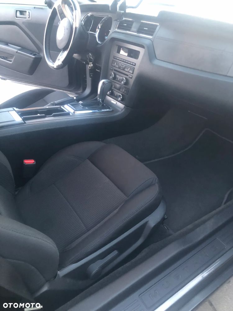 Ford Mustang 3.7 V6 - 8