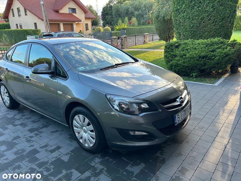 Opel Astra IV 1.4 T Active - 4