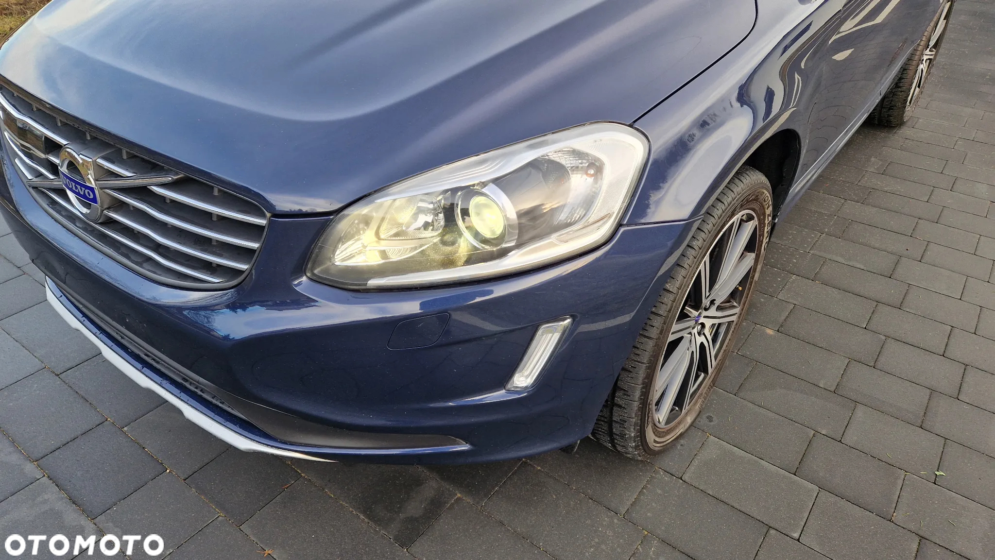 Volvo XC 60 D4 Geartronic Momentum - 9