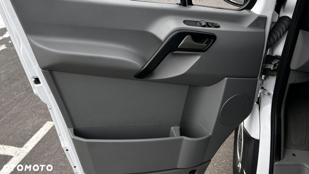 Mercedes-Benz Sprinter - 10