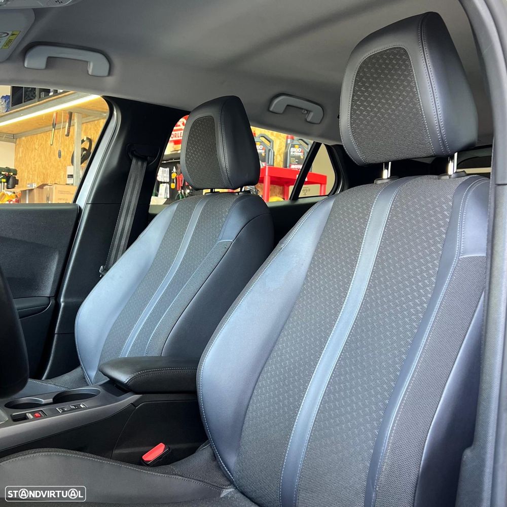 Peugeot 2008 1.2 PureTech Allure - 13