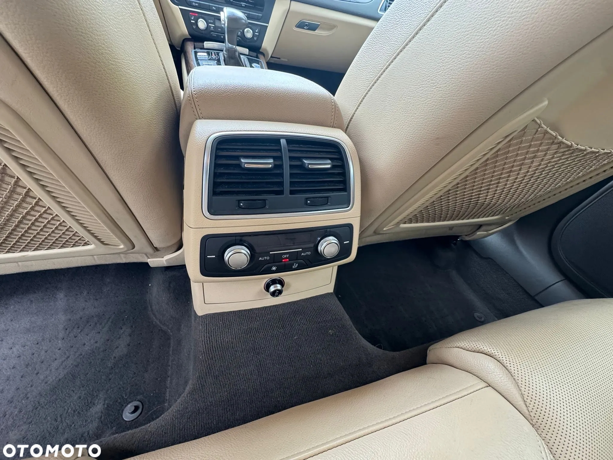 Audi A6 Avant 2.0 TDI Ultra S tronic - 11