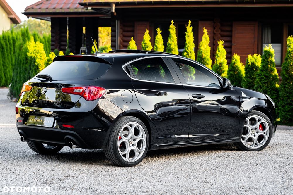Alfa Romeo Giulietta 1750 TBi QV TCT - 16